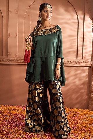 Green Brocade Silk Embroidered Cape Set by Tasuvure