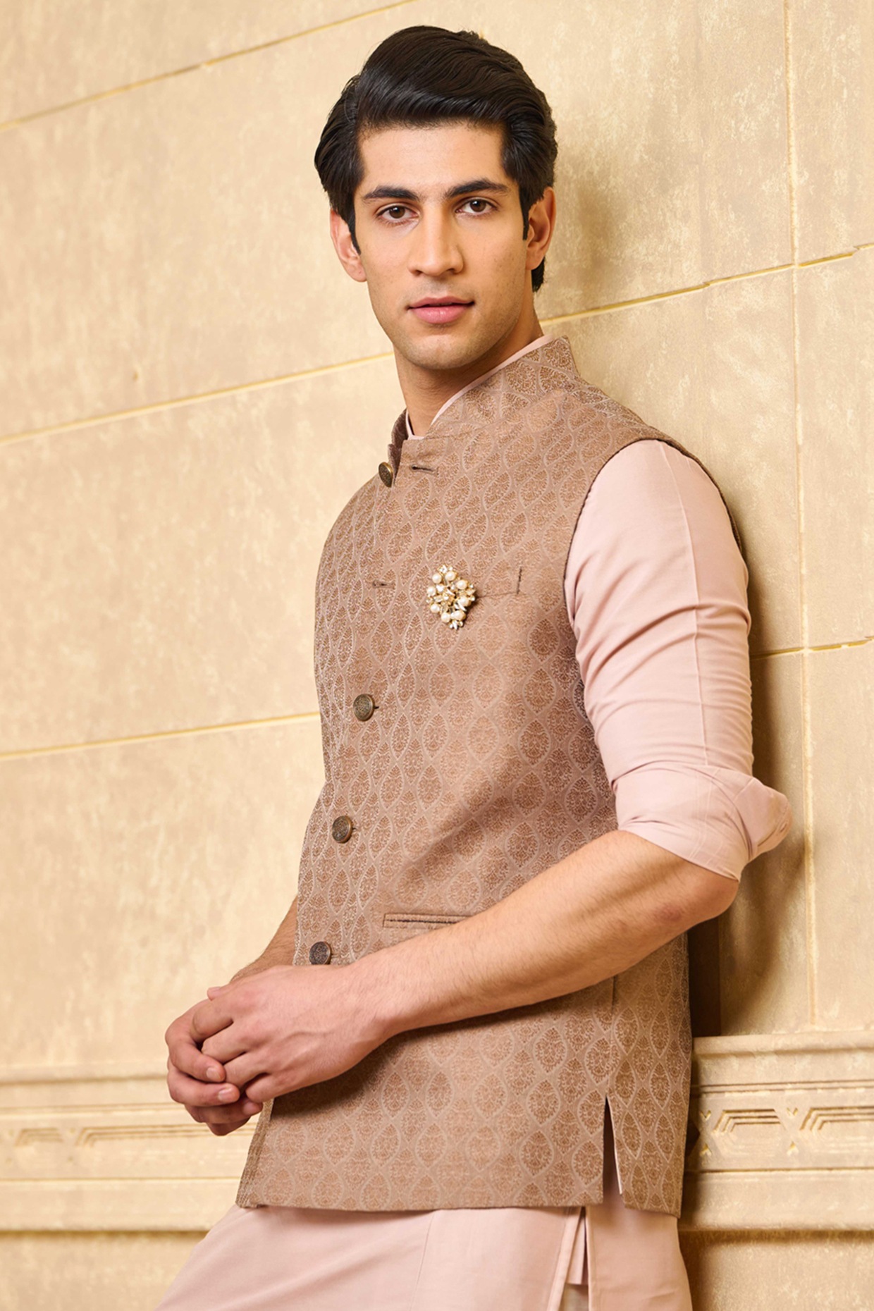 Buy Linen Blend Chinese Collar Nehru Jacket for Men Online at Fabindia |  10727886