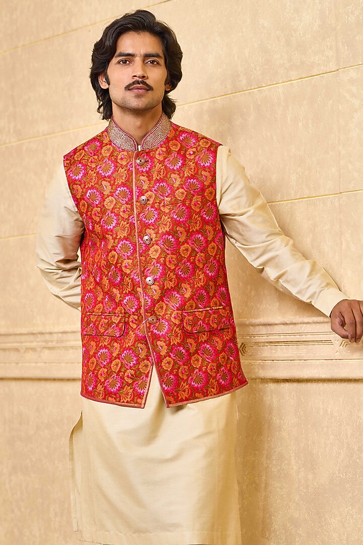 Red Brocade Bundi Jacket Set by TASVA at Pernia's Pop Up Shop