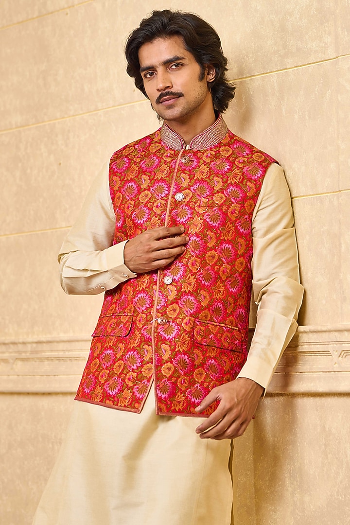 Red Brocade Bundi Jacket Set by TASVA at Pernia's Pop Up Shop