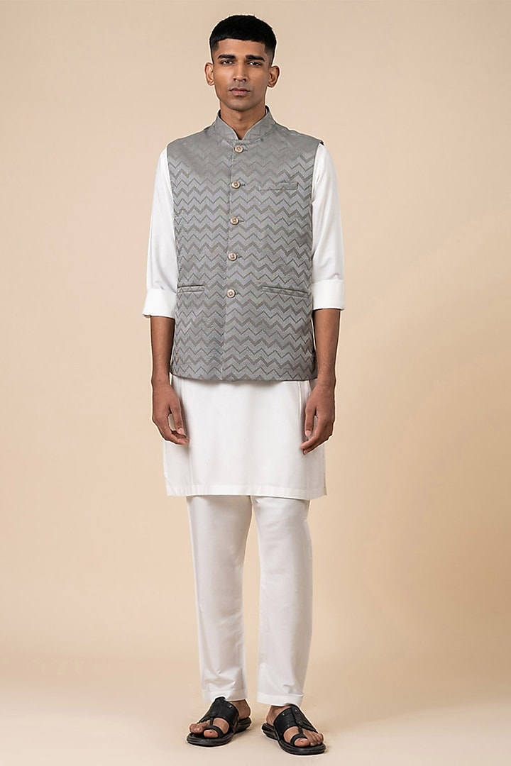 Medium Grey Jacquard Bundi Jacket Set by TASVA