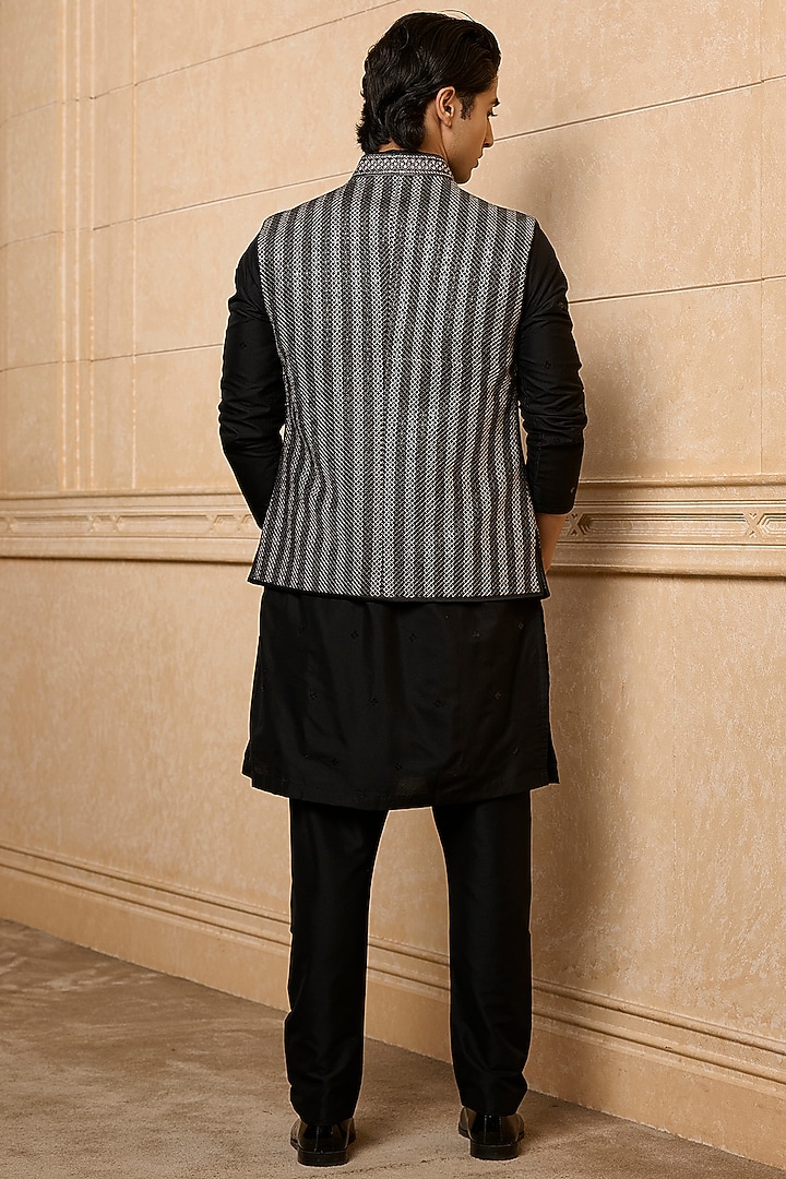 Black Viscose Embroidered Bundi Jacket Set by TASVA at Pernia's Pop Up Shop