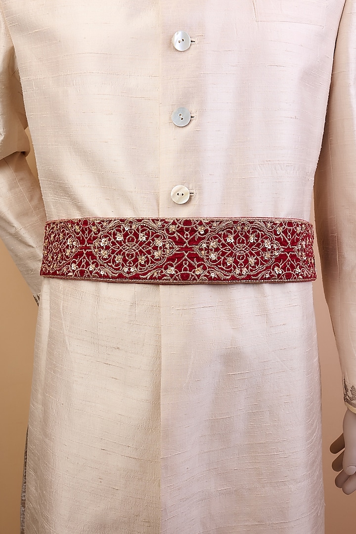 Maroon Velvet Zari Floral Embroidered Kamarband by TASVA