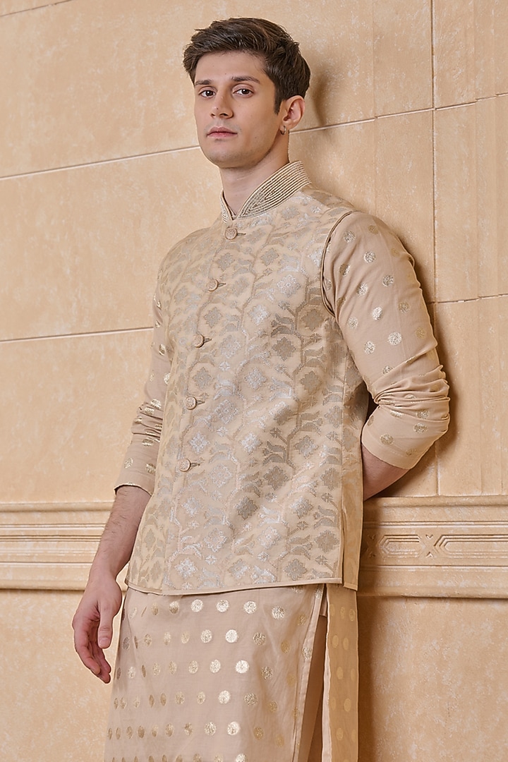 Gold Cotton & Metallic Bundi Jacket Set by TASVA at Pernia's Pop Up Shop