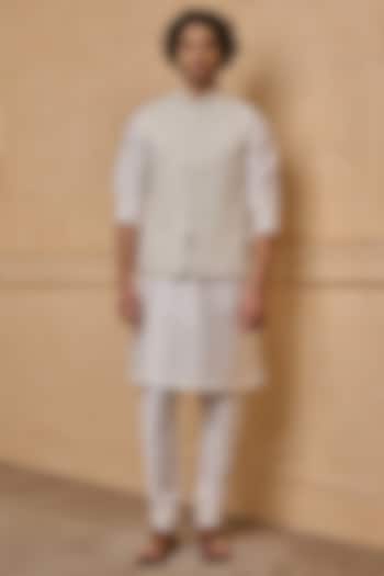 Ivory Rayon Embroidered Bundi Jacket Set by TASVA at Pernia's Pop Up Shop