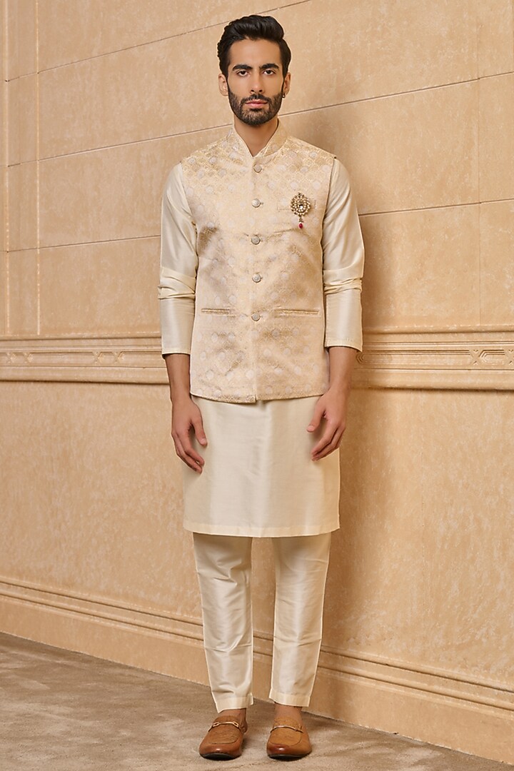 Yellow Polyester Bundi Jacket Set by TASVA at Pernia's Pop Up Shop