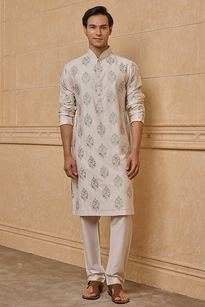 Ivory Viscose & Polyester Kurta Set by TASVA at Pernia's Pop Up Shop