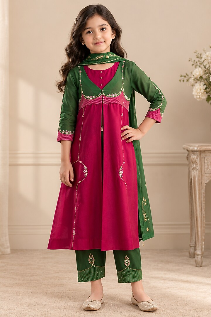 Pink Silk Cotton Embroidered Kurta Set For Girls by Tatwa Kids at Pernia's Pop Up Shop