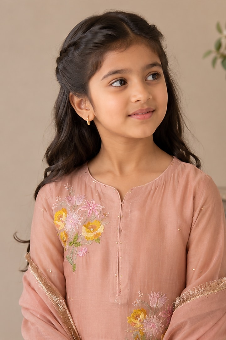 Peach Silk Cotton Embroidered Kurta Set For Girls by Tatwa Kids at Pernia's Pop Up Shop