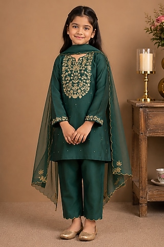 Green Silk Cotton Hand Embroidered Kurta Set For Girls by Tatwa Kids