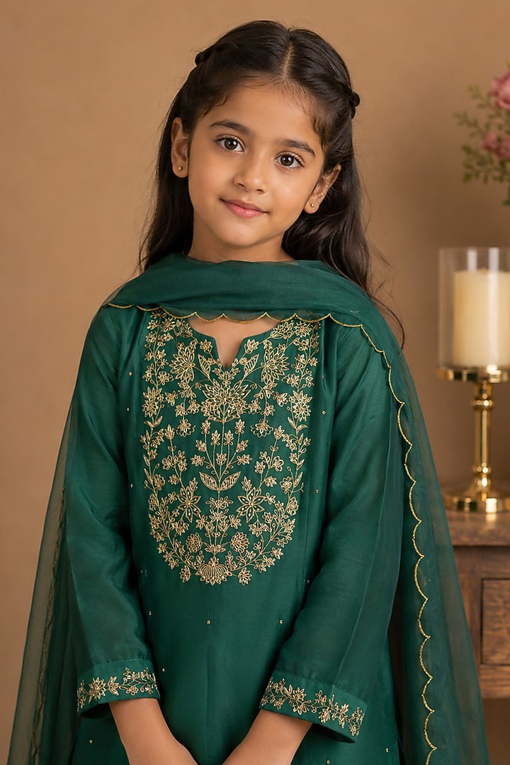 Green Silk Cotton Hand Embroidered Kurta Set For Girls by Tatwa Kids at Pernia's Pop Up Shop