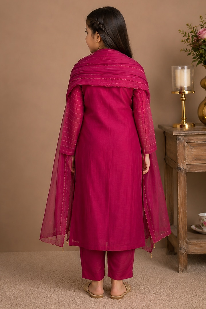 Rani Pink Silk Cotton Embroidered Kurta Set For Girls by Tatwa Kids at Pernia's Pop Up Shop