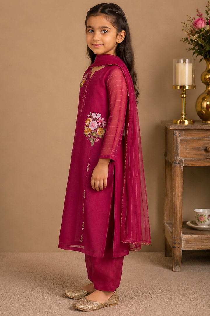 Rani Pink Silk Cotton Embroidered Kurta Set For Girls by Tatwa Kids at Pernia's Pop Up Shop