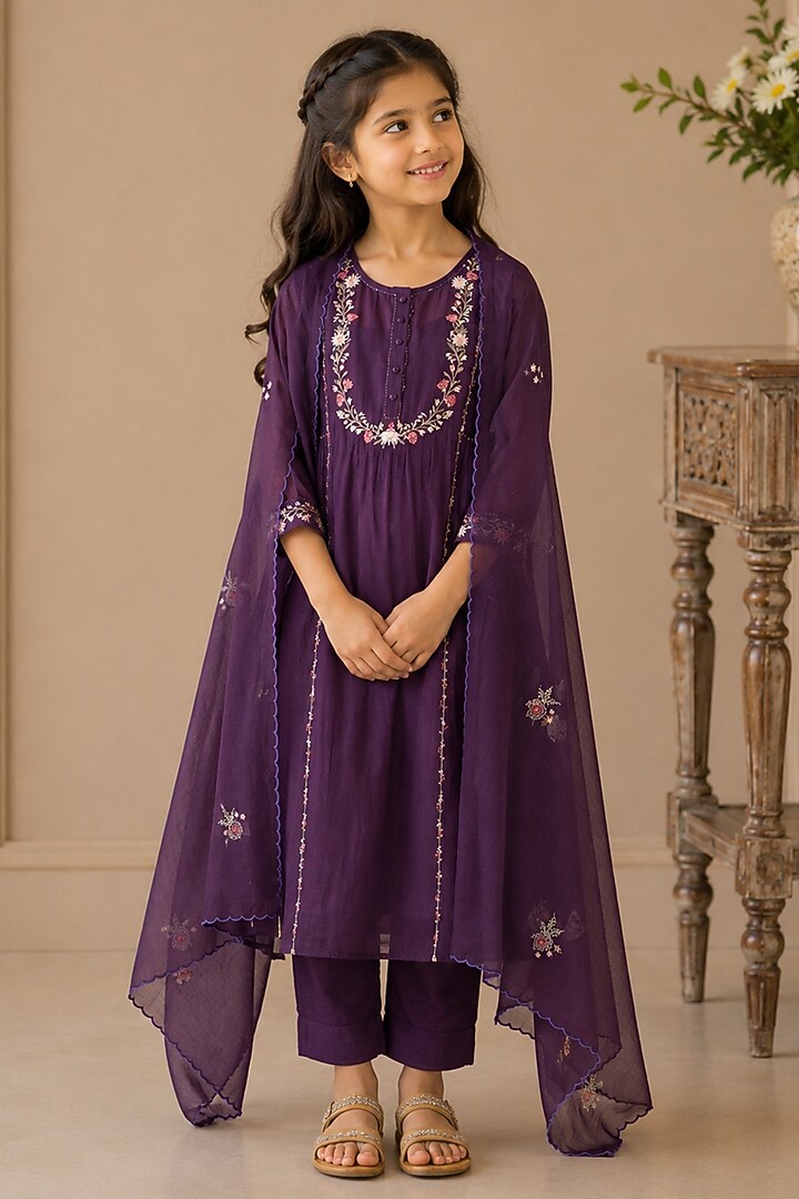 Purple Silk Cotton Hand Embroidered Kurta Set For Girls by Tatwa Kids at Pernia's Pop Up Shop