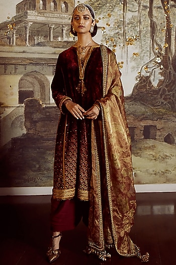 Wine Digital Printed & Hand Embroidered Kurta Set by Tarun Tahiliani