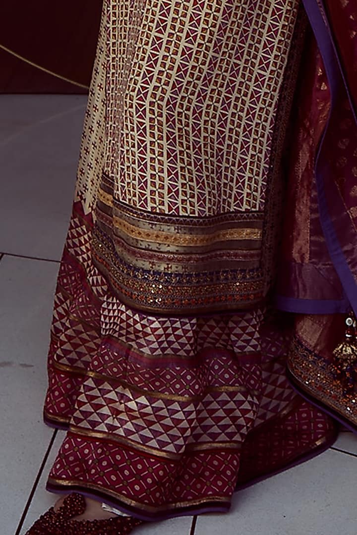 Red Embroidered Kurta Set by Tarun Tahiliani at Pernia's Pop Up Shop