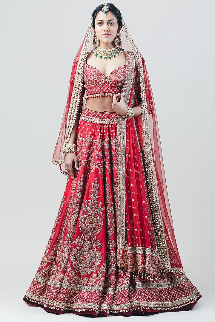 Red Hand Embroidered Bridal Lehenga Set by Tarun Tahiliani at Pernia's Pop Up Shop