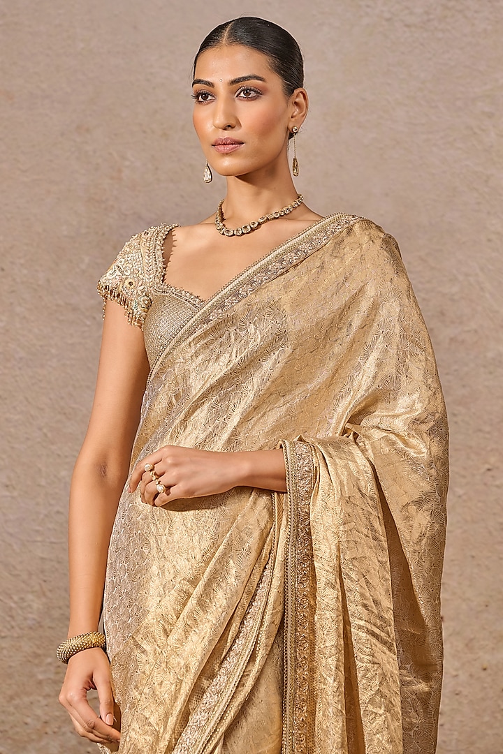 Gold Handwoven Silk Embellished Bridal Saree Set by Tarun Tahiliani at Pernia's Pop Up Shop