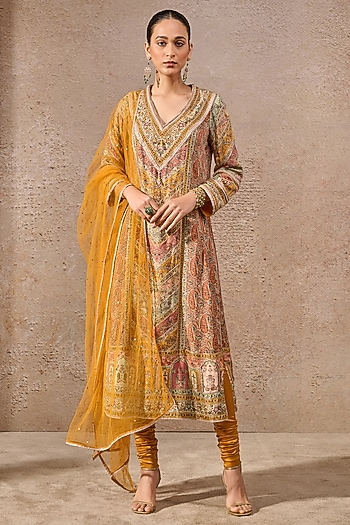 Tarun Tahiliani - Buy Designer Sarees, Lehengas, Anarkalis Online 2025