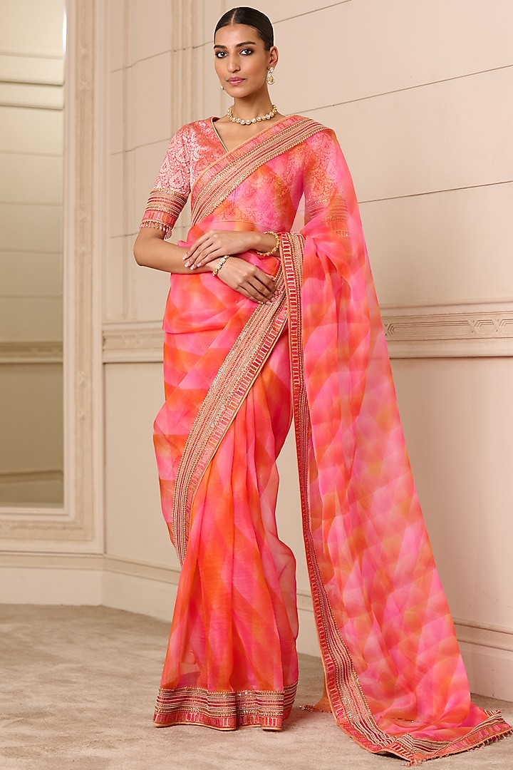 20 Stylish Designs of Pink Sarees Collection for Stunning Look