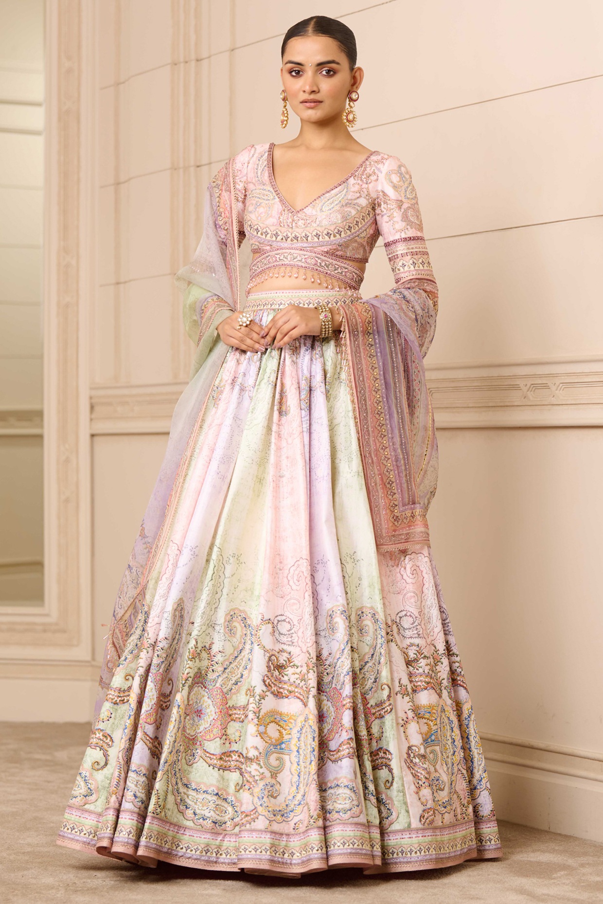 Glam Wedding With The Bride In A Multicolored Lehenga