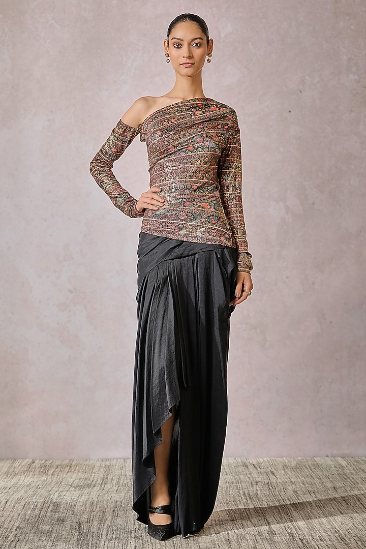 Black Foil Jersey Abstract Printed One Shoulder T-Shirt by Tarun Tahiliani at Pernia's Pop Up Shop