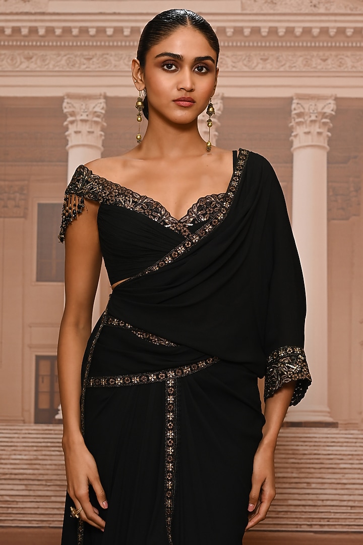 Black Georgette Draped Concept Reception Saree Set by Tarun Tahiliani at Pernia's Pop Up Shop