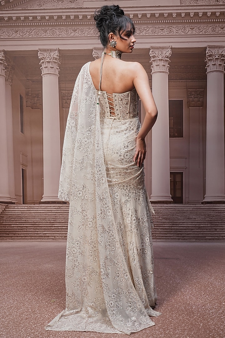 Ivory Chiffon Draped Concept Bridal Saree Set by Tarun Tahiliani at Pernia's Pop Up Shop