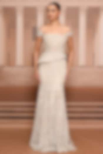 Ivory Tulle Lace Embroidered Bridal Lehenga Saree Set by Tarun Tahiliani at Pernia's Pop Up Shop