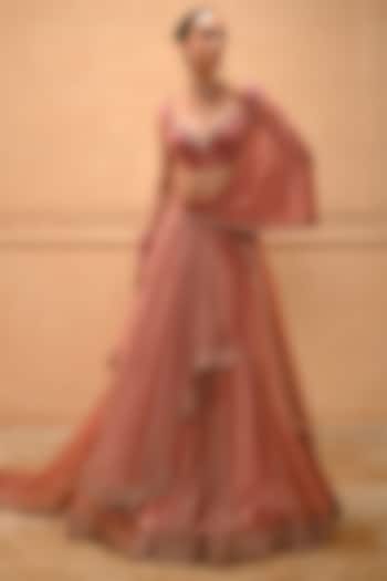 Red Silk Jacquard Embroidered Bridal Lehenga Set by Tarun Tahiliani at Pernia's Pop Up Shop