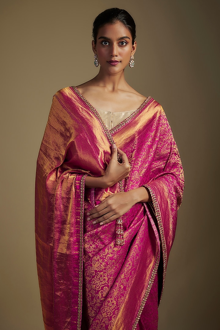 Fuchsia Silk Reception Saree Set by Tarun Tahiliani at Pernia's Pop Up Shop
