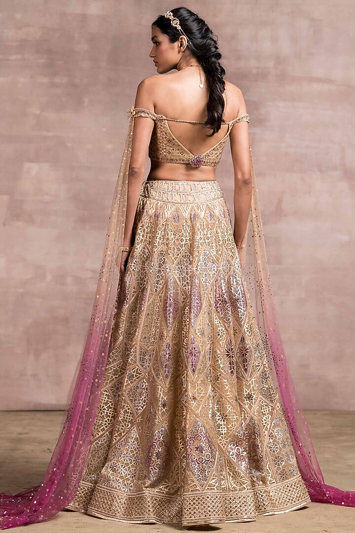 Fuchsia Embellished Kalidar Bridal Lehenga Set by Tarun Tahiliani at Pernia's Pop Up Shop