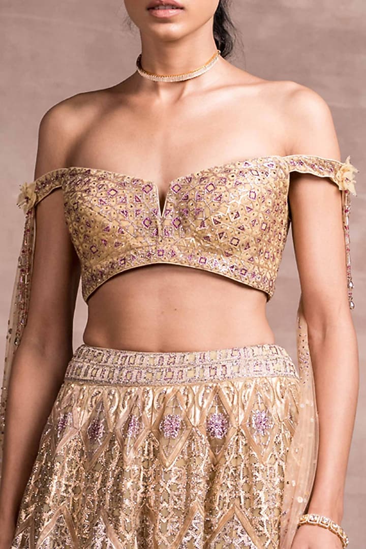 Fuchsia Embellished Kalidar Bridal Lehenga Set by Tarun Tahiliani at Pernia's Pop Up Shop