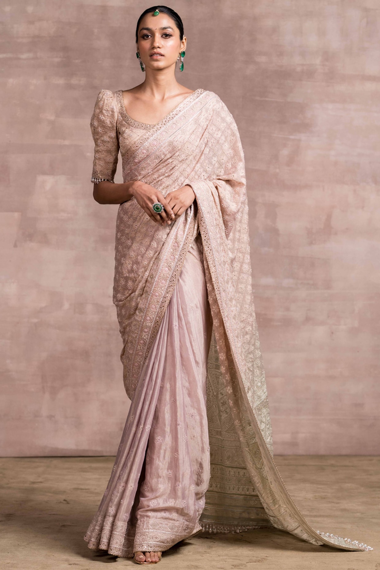 Buy Lucknowi Chikankari Saree Online at Best Price : Free Delivery