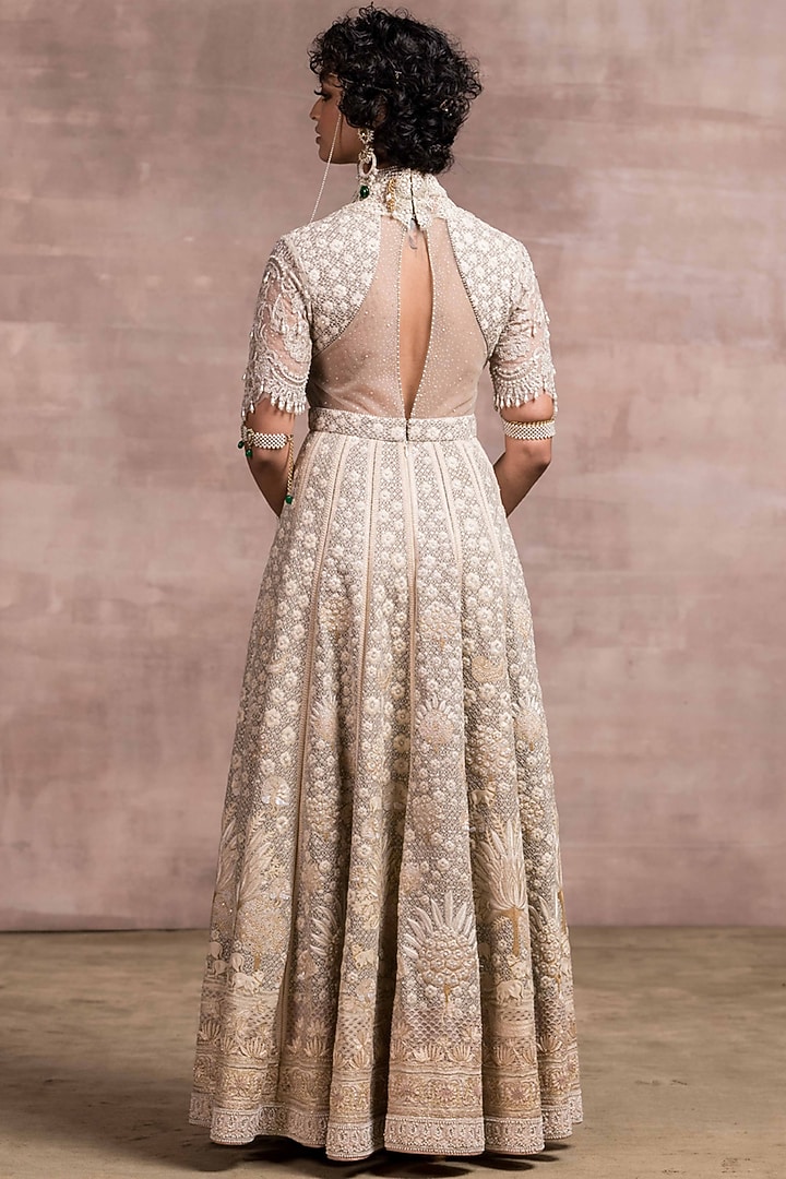 Oyster Embroidered Kalidar Bridal Anarkali Set by Tarun Tahiliani at Pernia's Pop Up Shop