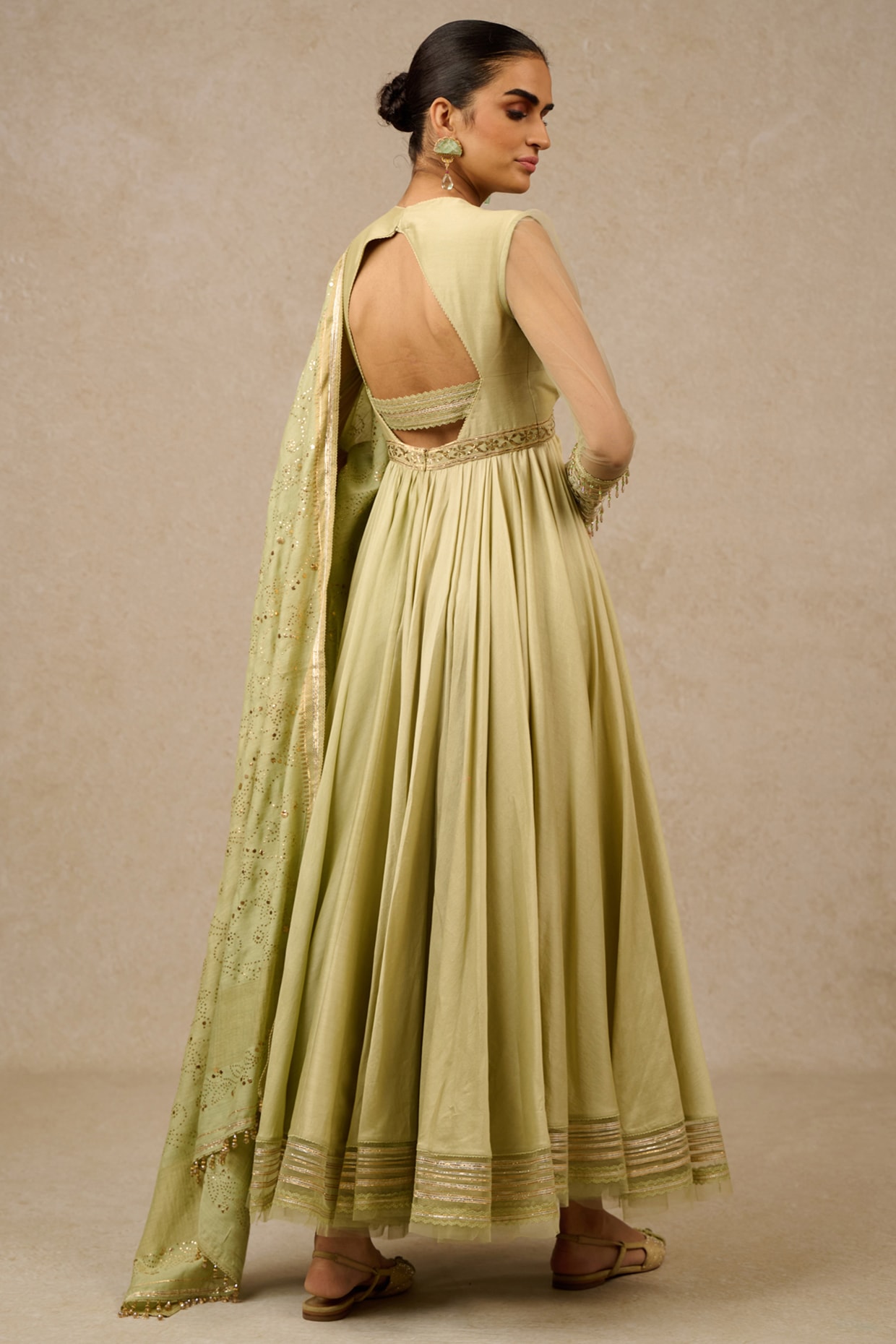 Tarun deals tahiliani anarkali