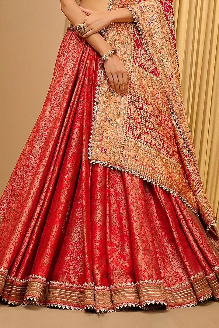 Red Brocade Marori Embroidered Bridal Lehenga Set by Tarun Tahiliani at Pernia's Pop Up Shop