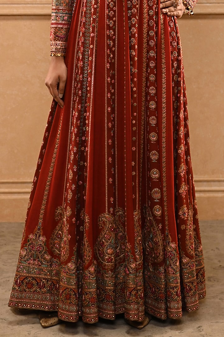 Red Georgette Mirror Embellished Bridal Anarkali Set by Tarun Tahiliani at Pernia's Pop Up Shop