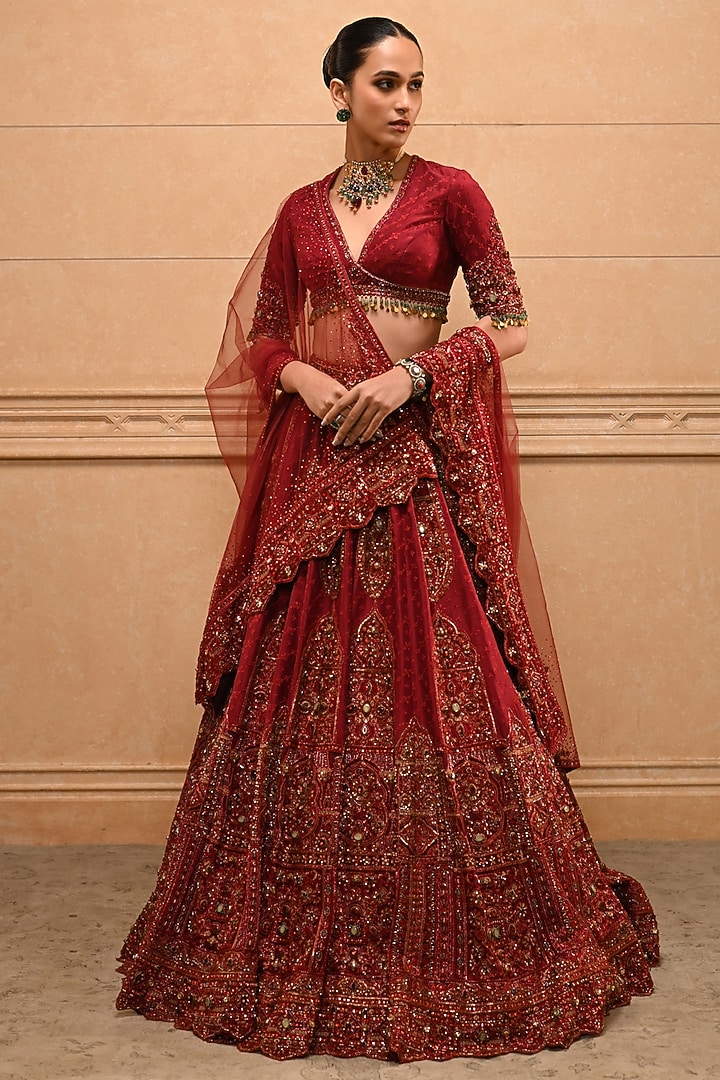 Red Silk Dupion Cutdana Hand Embroidered Bridal Bridal Lehenga Set by Tarun Tahiliani at Pernia's Pop Up Shop