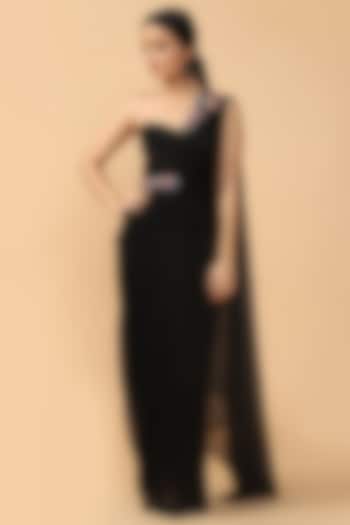 Black Embroidered Pre-Draped Reception Saree With Belt by Tarun Tahiliani at Pernia's Pop Up Shop