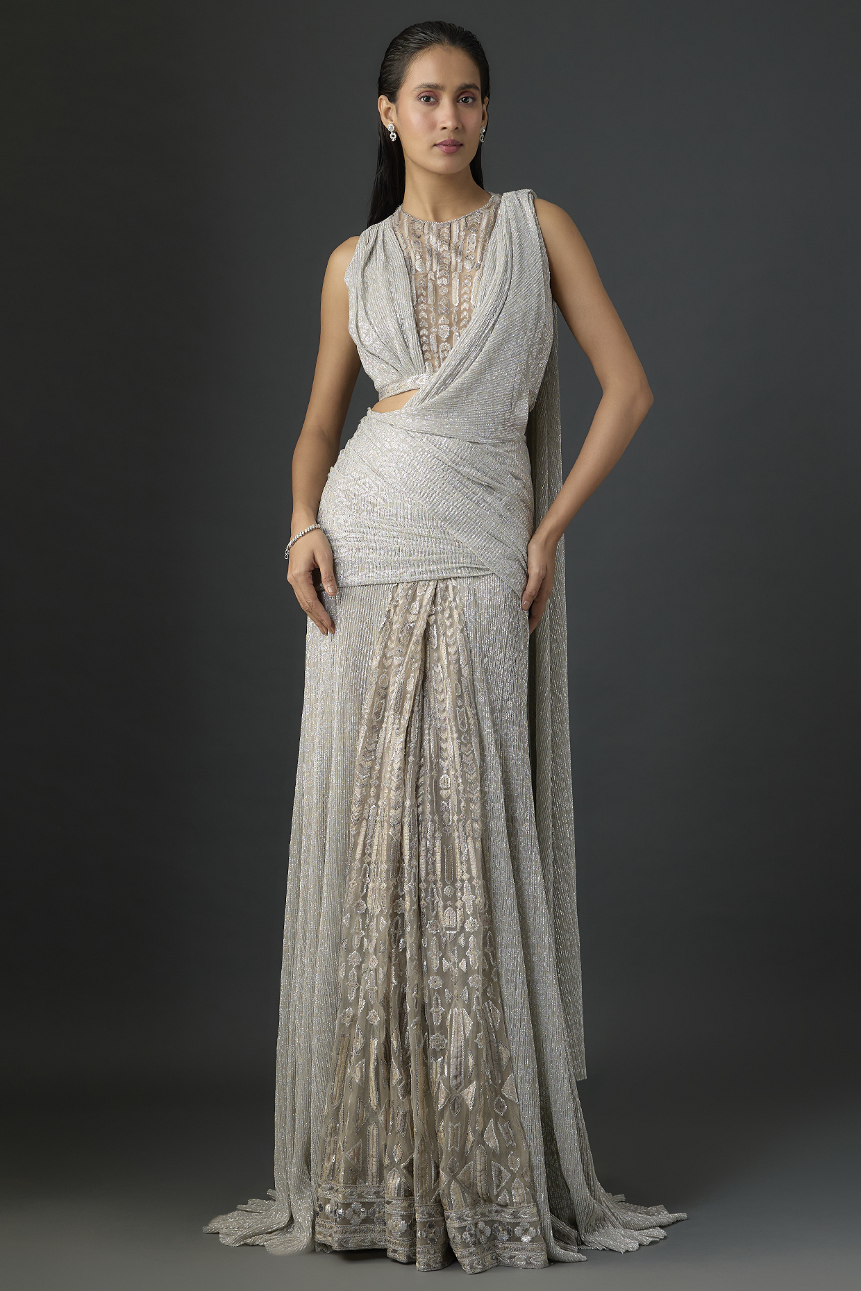 Silver Crinkle Concept Reception Saree Set by Tarun Tahiliani at Pernia's Pop Up Shop