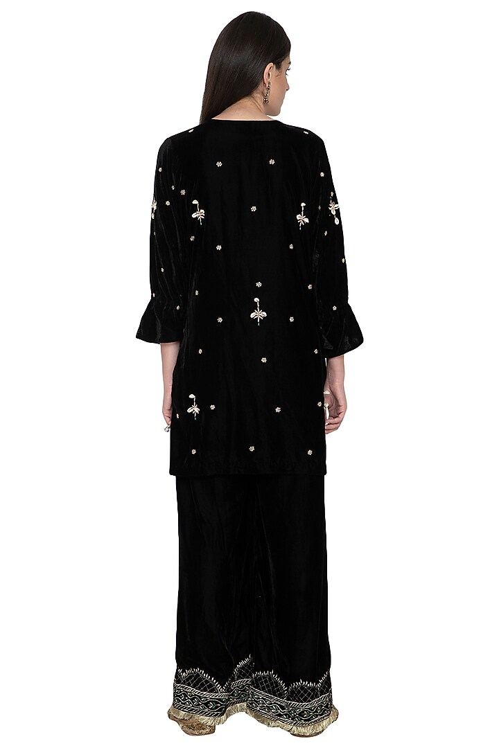 Black Embroidered Tunic With Pants by Tara Thakur at Pernia's Pop Up Shop