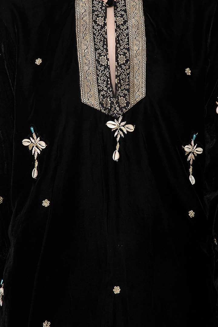 Black Embroidered Tunic With Pants by Tara Thakur at Pernia's Pop Up Shop