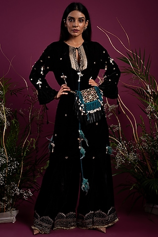 Black Velvet Tunic With Slit Pants by Tara Thakur
