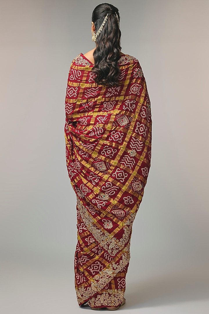 Red Gharchola Wedding Saree Set by TATWAMM By Abhishek & Vinita at Pernia's Pop Up Shop