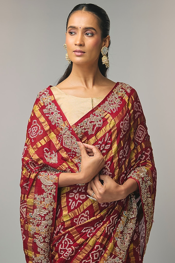Red Gharchola Wedding Saree Set by TATWAMM By Abhishek & Vinita at Pernia's Pop Up Shop