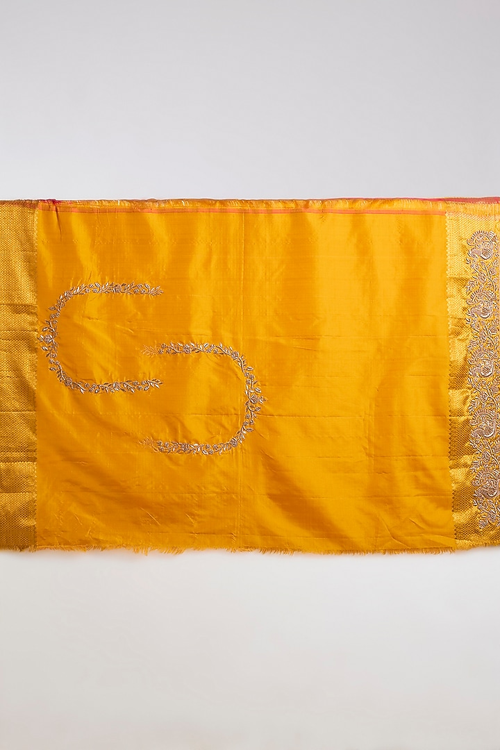Mustard Kanjivaram Reception Saree Set by TATWAMM By Abhishek & Vinita at Pernia's Pop Up Shop