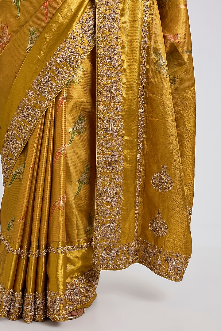 Gold Kanjivaram Reception Saree Set by TATWAMM By Abhishek & Vinita at Pernia's Pop Up Shop