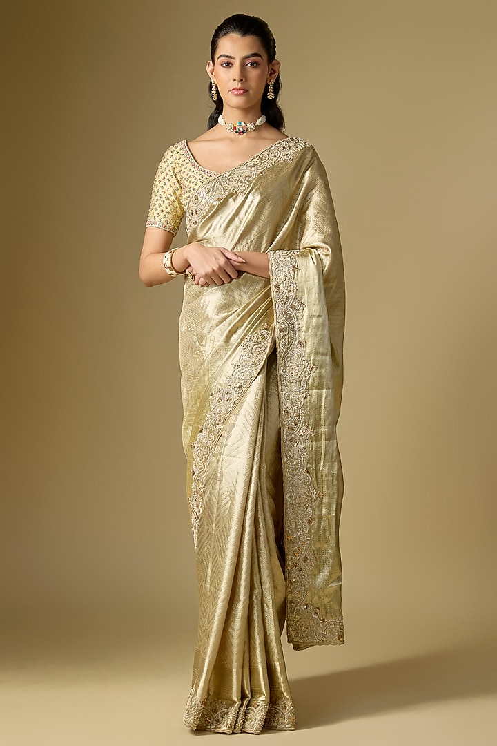 Silver Kanjivaram Silk Reception Saree Set by TATWAMM By Abhishek & Vinita at Pernia's Pop Up Shop