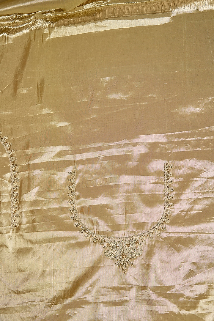Silver Kanjivaram Silk Reception Saree Set by TATWAMM By Abhishek & Vinita at Pernia's Pop Up Shop